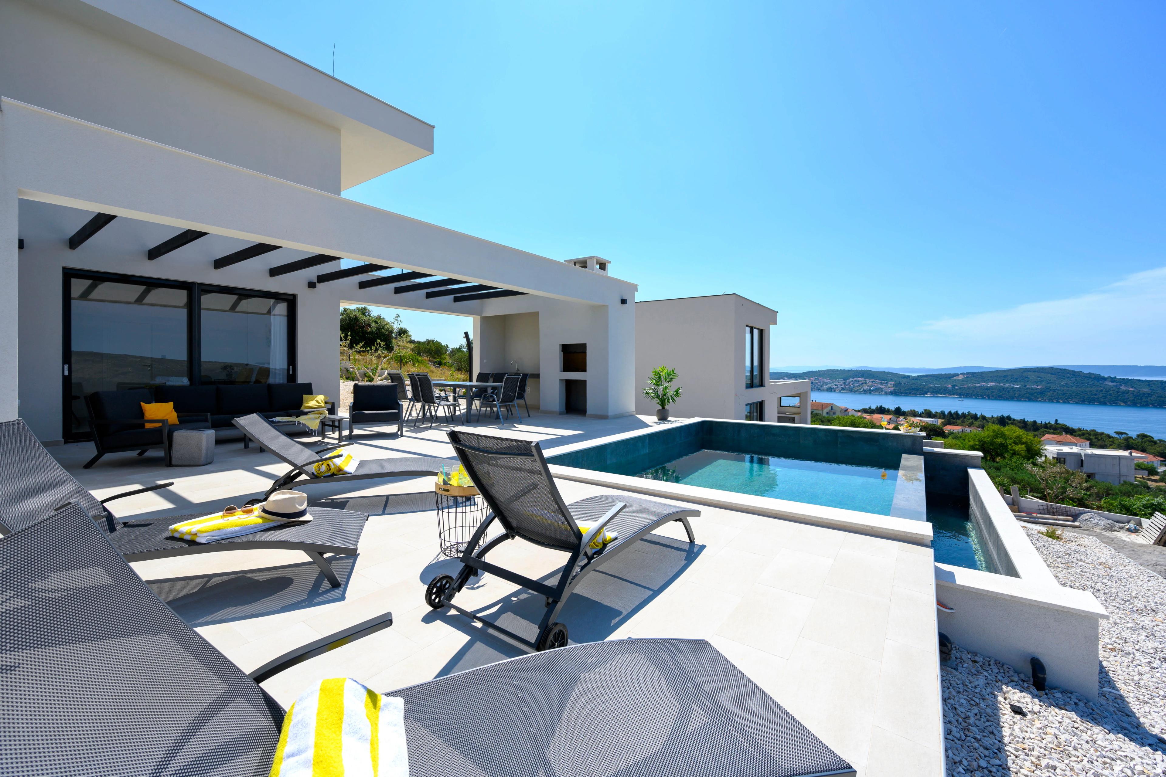 Villa Petra photo